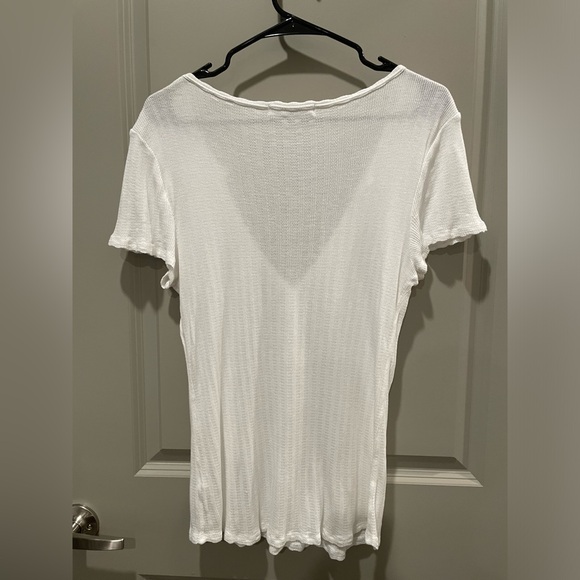 Project Social T women’s large white v-neck buttoned top - Picture 4 of 4